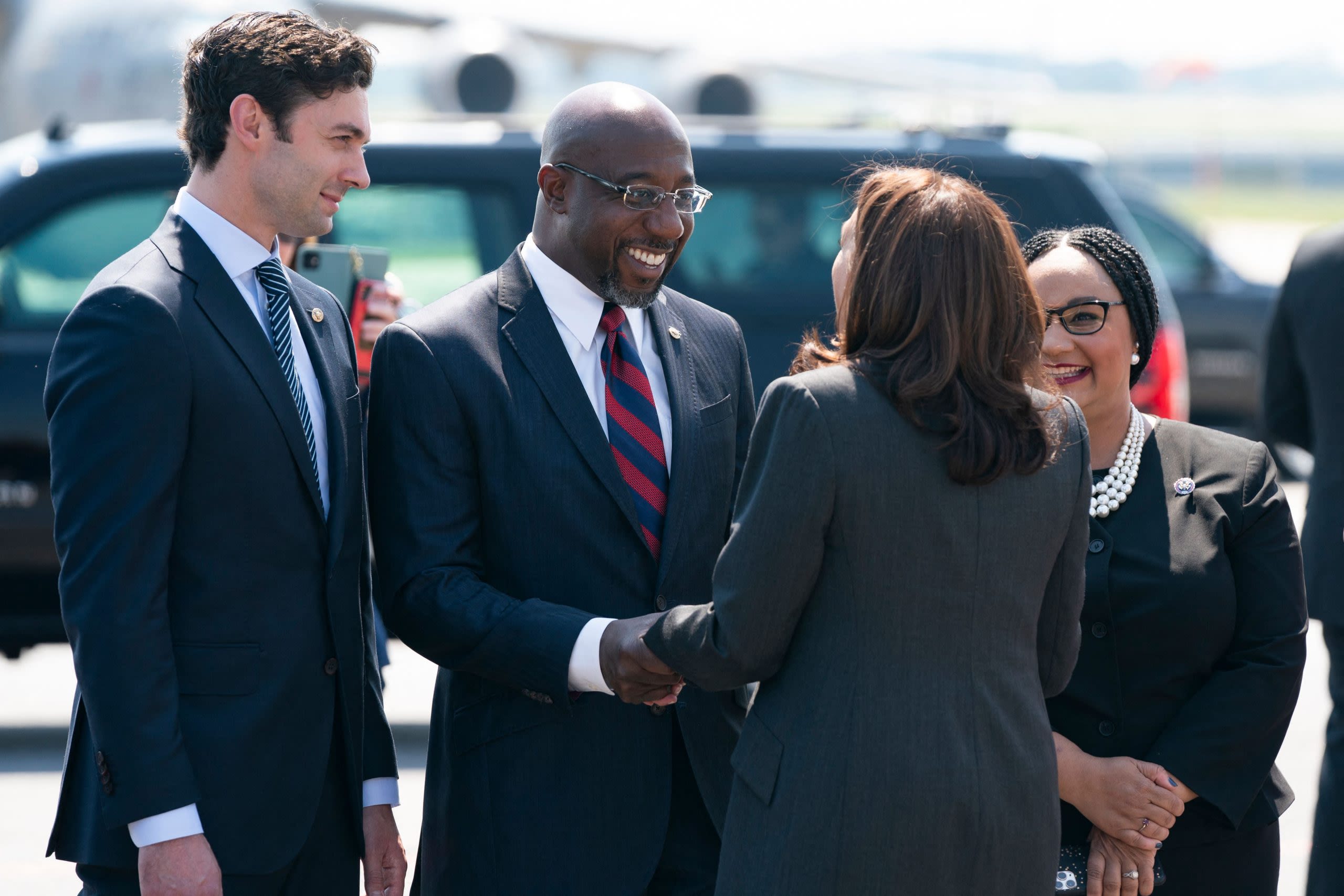 Ossoff, Warnock, Georgia Democratic delegates voice support for VP Kamala Harris