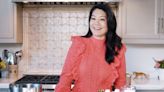 ‘Real Housewives of Beverly Hills’ star Crystal Kung Minkoff invites girlfriends over for homemade Mediterranean dinner