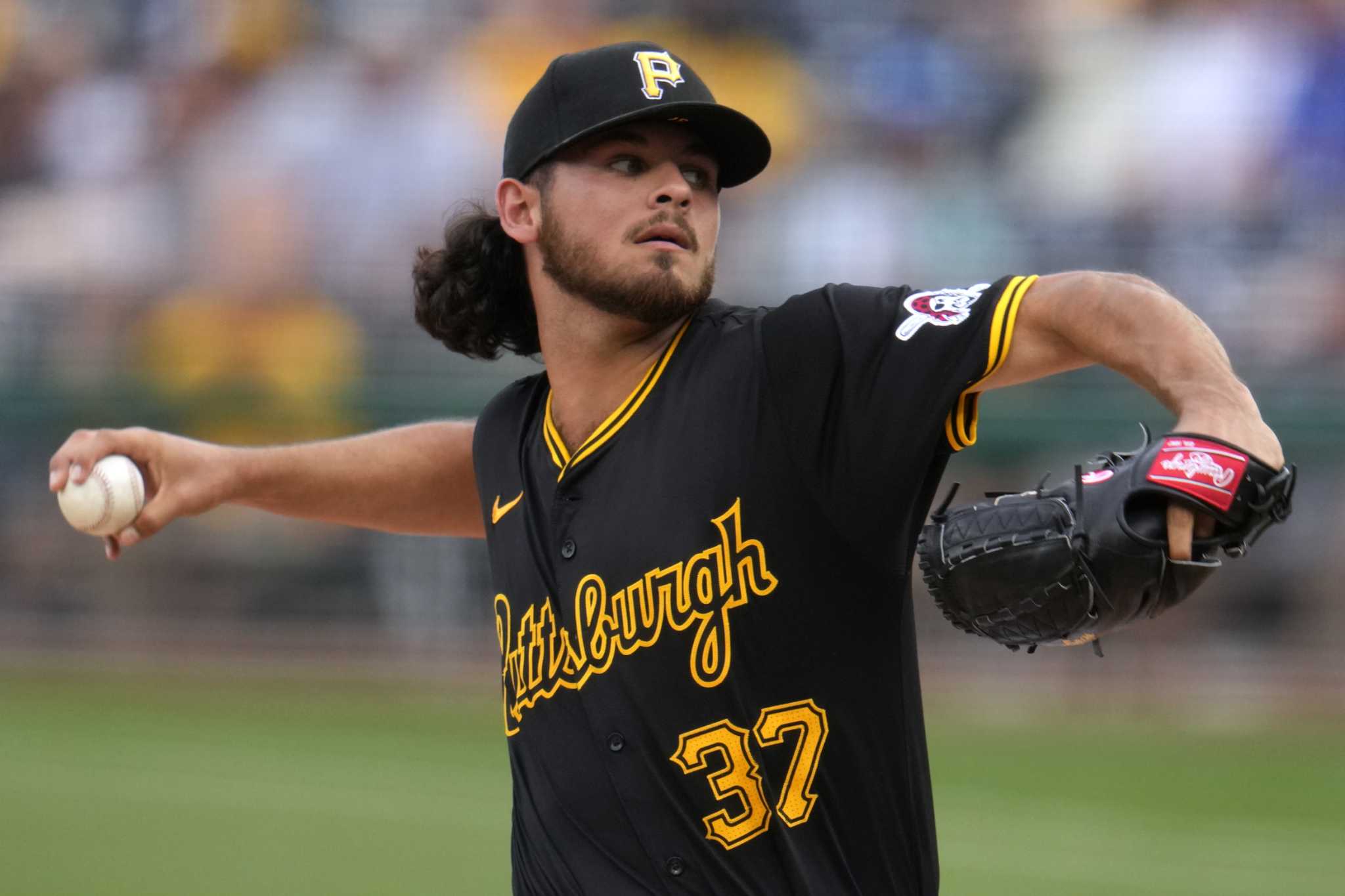 Rookie Jared Jones works 6 shutout innings, Jack Suwinski homers as Pirates edge Dodgers 1-0