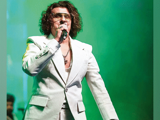 AI is a threat to an average musician, singer: Sonu Nigam | Hindi Movie News - Times of India