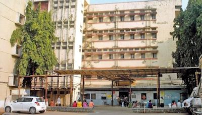 Mumbai: 27-Year-Old Doctor Allegedly Assaulted By Deceased Patient's Relatives At Rajawadi Hospital After Nasogastric Tube Dispute