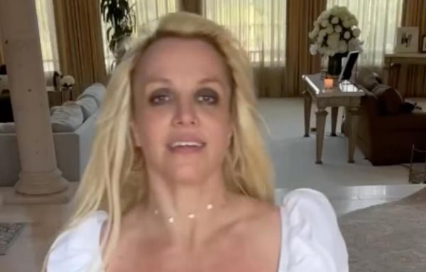 Britney Spears Dances Around in Bikini Bottoms After Injuring Her Ankle During Alarming Hotel Incident: Watch