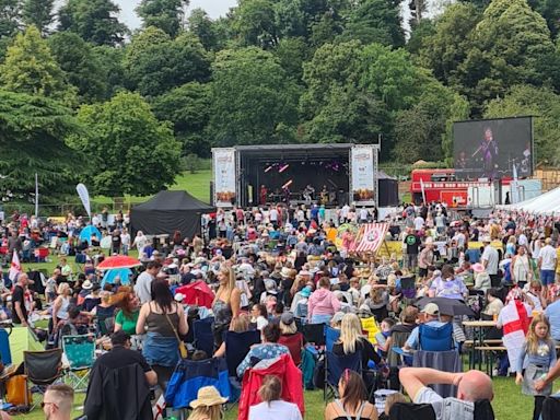 Thousands turn out for Black Country music festival