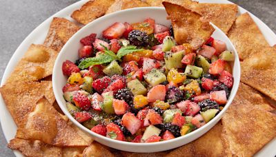 Fruit Salsa Is the Ultimate Party-Perfect Dip for Your Memorial Day Spread — 2 Recipes