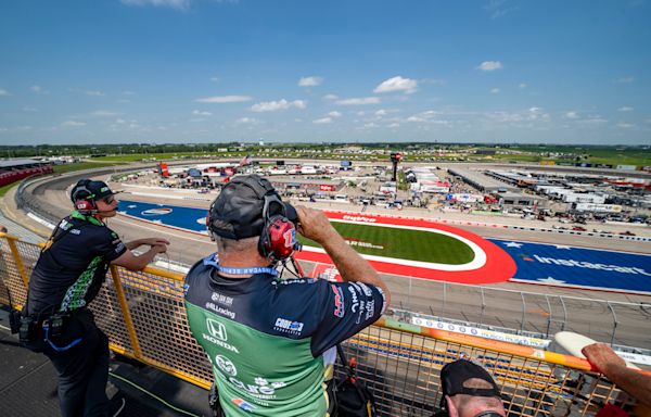 Scott McLaughlin wins IndyCar Series at Iowa Speedway Race 1, will start on pole Sunday