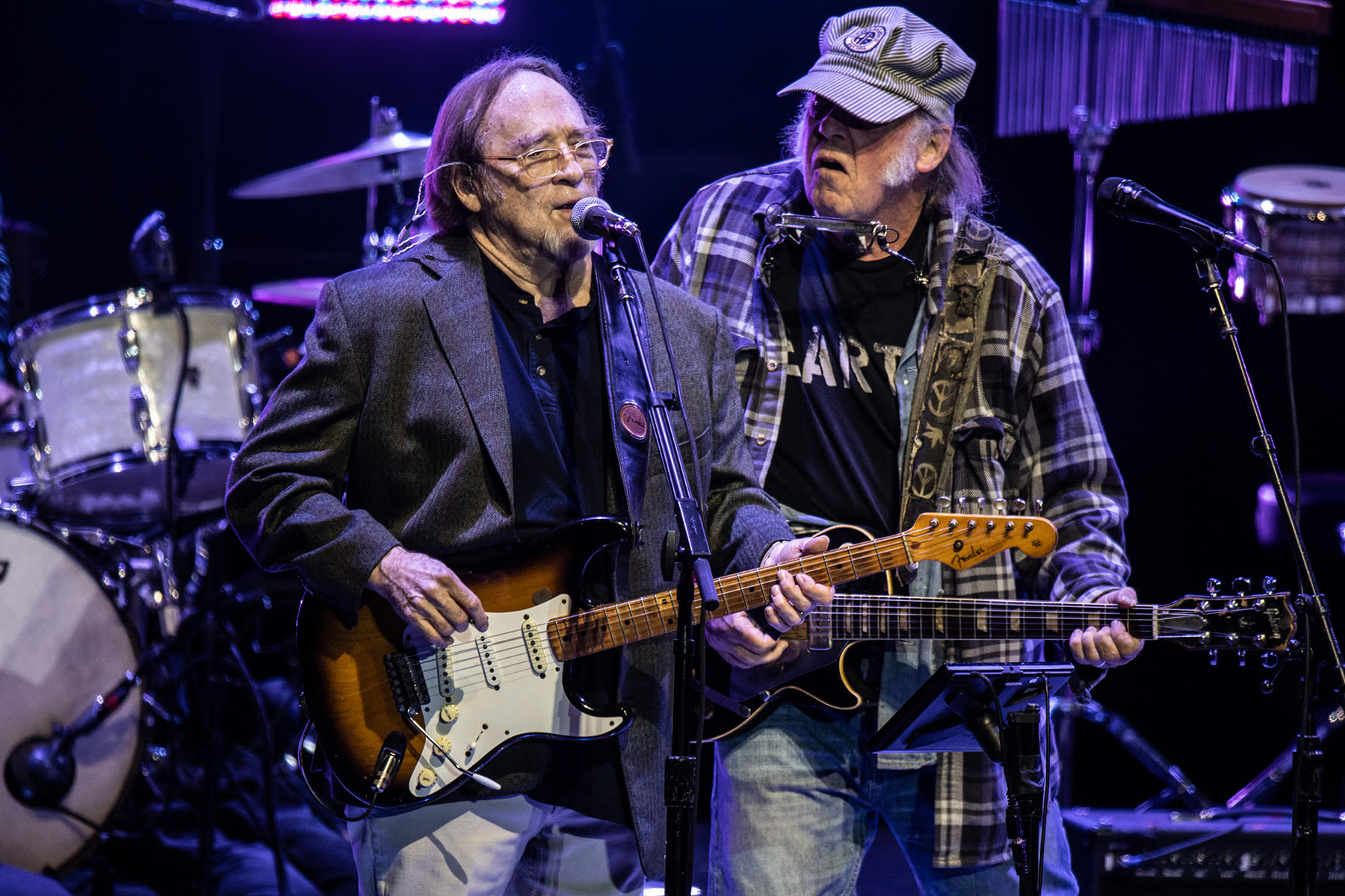 Neil Young and Stephen Stills to Headline ‘Harvest Moon’ Charity Concert