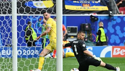 Austria beat Lewandowski's Poland, Ukraine fight back