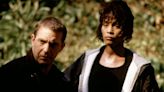 Kevin Costner Refused to Shorten His Eulogy at Whitney Houston’s Funeral Just So CNN Could Air Commercials During...