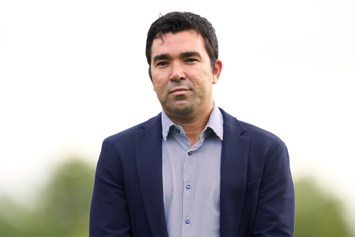 Barcelona Sporting Director Deco nearly missed first game due to sudden hospital trip