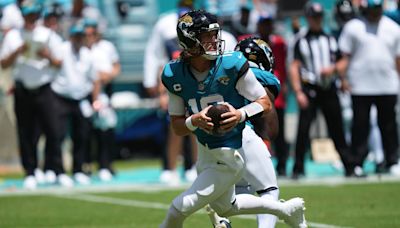 Dolphins charge back, beat Jaguars on last-second FG