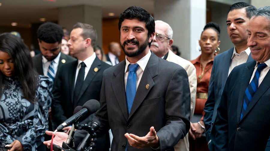 Casar leads 22 House Democrats in call for federal electric grid corridors in Texas