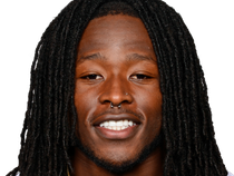 Alvin Kamara reports to training camp