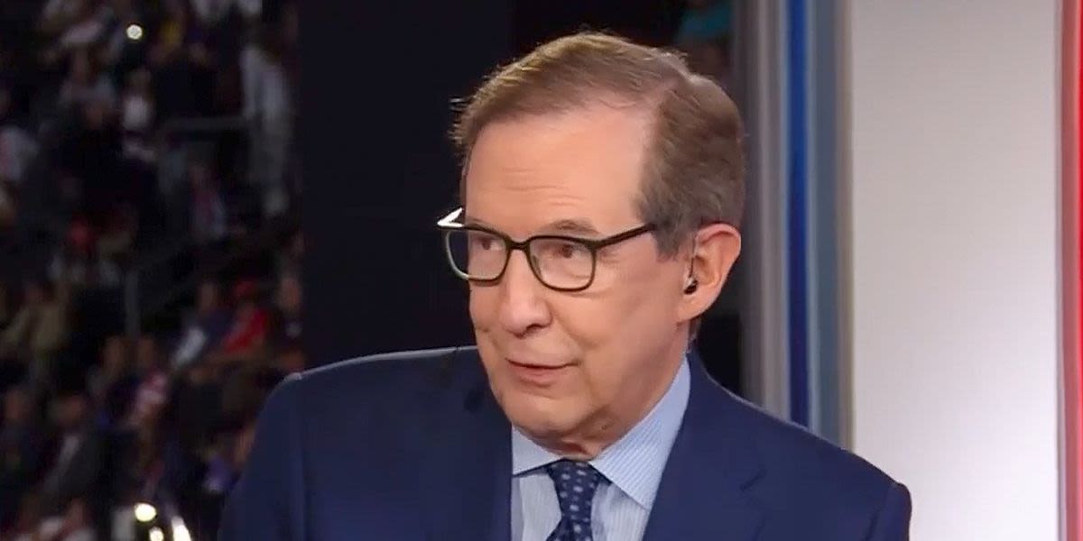 'Compare it to the Kremlin': CNN's Chris Wallace nails RNC crowd's reaction to Trump