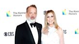 Tom Hanks se encara con unos fans por empujar a su esposa