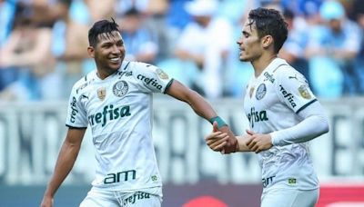 Torcedores reclamam do Palmeiras e perdem paciência Rony e Veiga