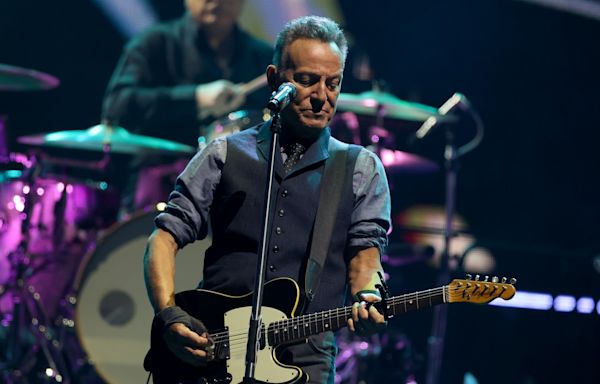 Bruce Springsteen breaks silence after health concerns postponed concerts
