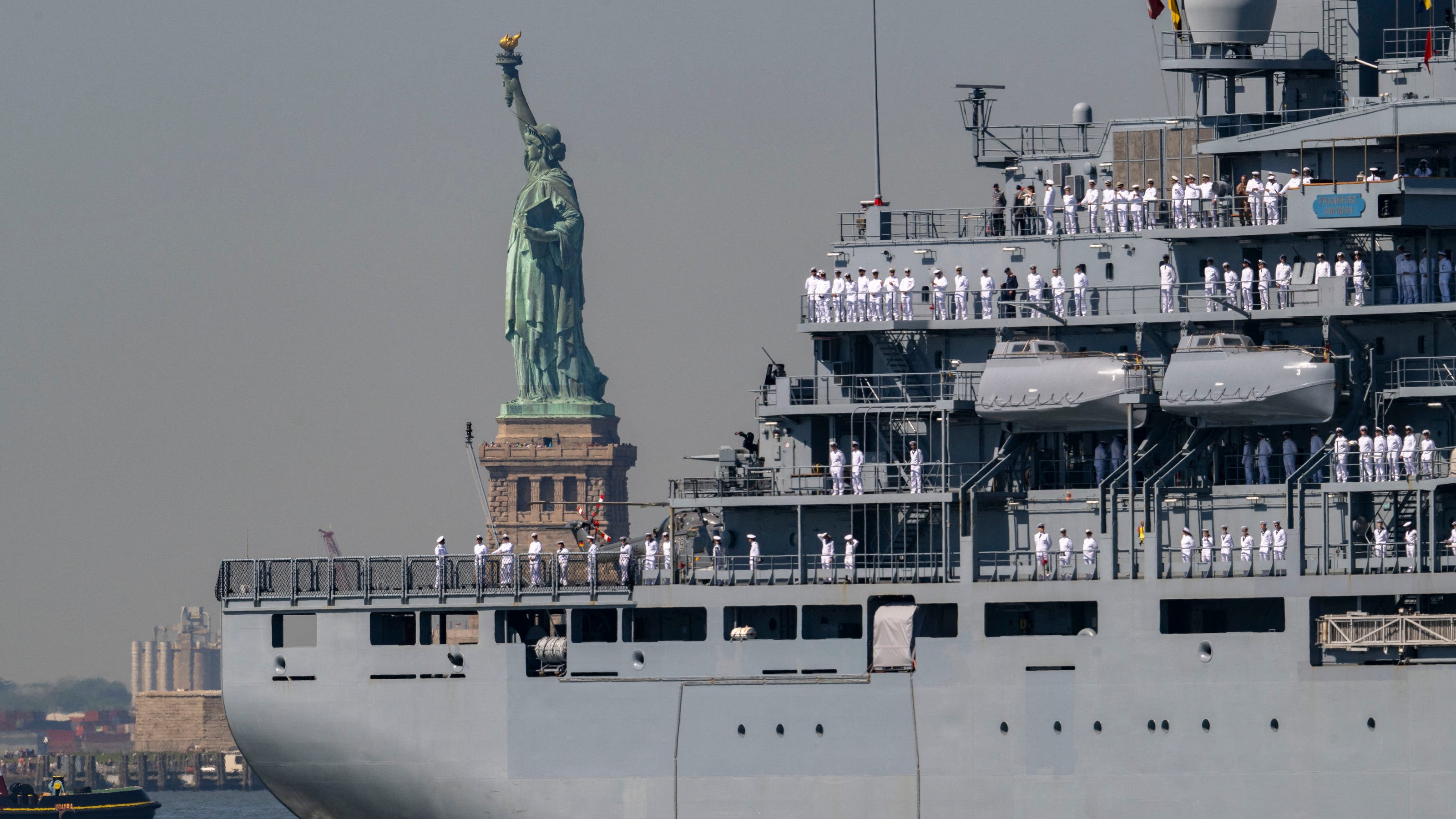Fleet Week NYC 2024: See massive warships sailing around New York to honor service members