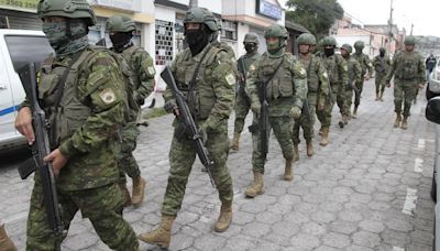 Al menos 24 presos muertos en cárceles de Ecuador bajo control militar