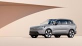 Volvo 旗下最高價車款，EX90 旗艦純電休旅預計第四季和 EX30 同步開始量產