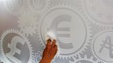 Goldman sees Indian Rupee as defensive in EM FX carry strategy By Investing.com
