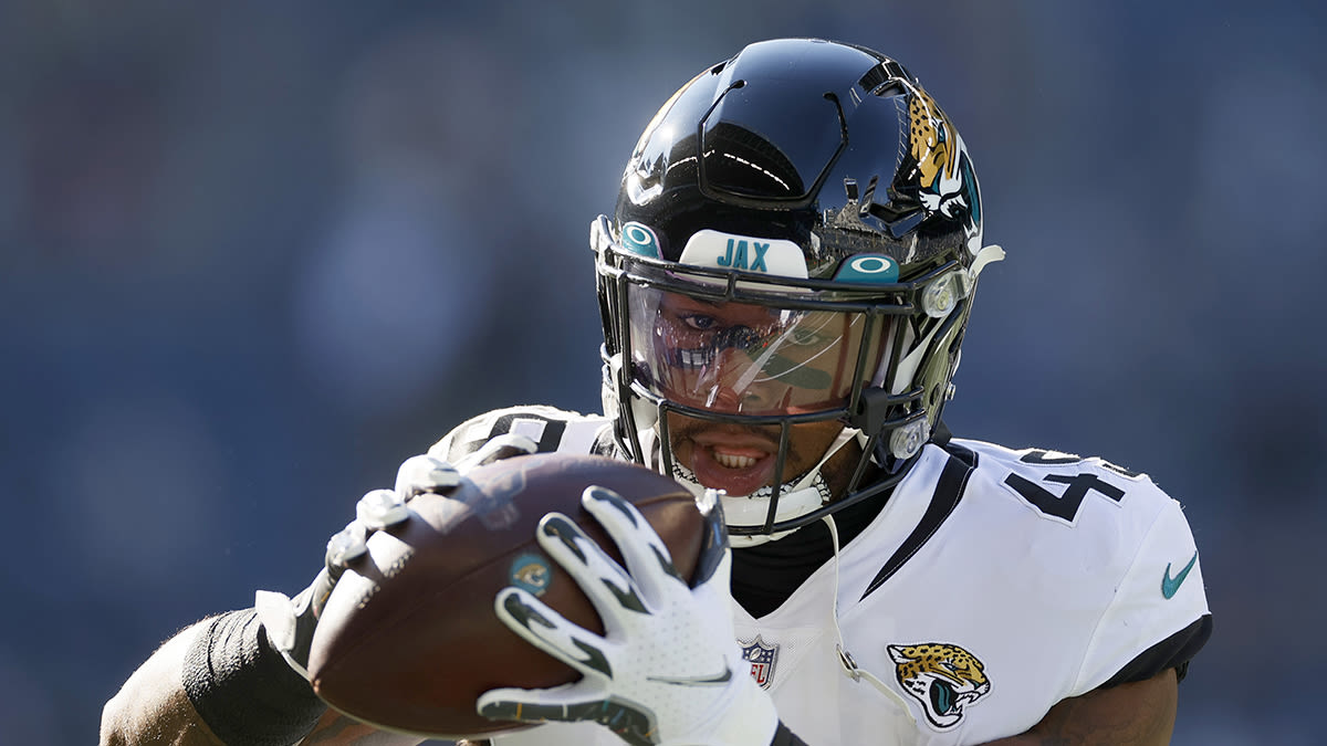 Raiders Sign Former Jaguars 1st-Round Pick to Replace Injured DEs: Report