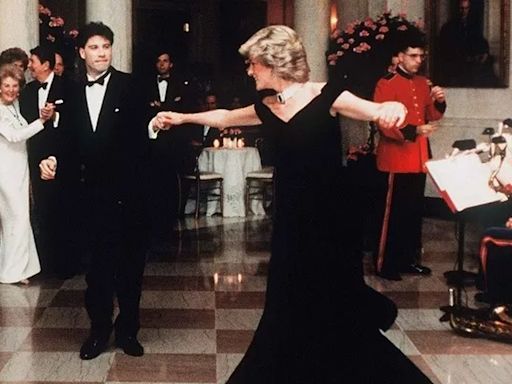 Ator revela que também dançou com Diana para acabar com rumores de affair entre ela e John Travolta