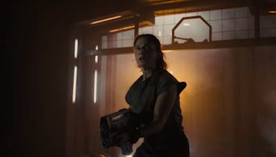 New Alien: Romulus Images Show Cailee Spaeny Hunting for Xenomorphs