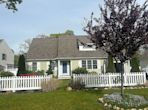 156 Settlers Ln, Hyannis MA 02601