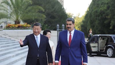 China's Xi congratulates Venezuela's Maduro on reelection