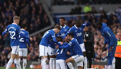 El Everton seguirá en Premier tras ganar al Brentford, también a salvo