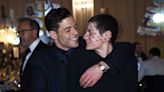 La historia de amor de Rami Malek y Emma Corrin, la pareja más enamorada de los BAFTA