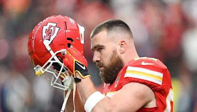 Fans Tease Travis Kelce for Looking ‘Distracted’ at Chiefs Practice