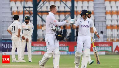 1st Test: Pakistan amass 556, England reply strongly despite Ollie Pope, Ben Duckett blows | Cricket News - Times of India