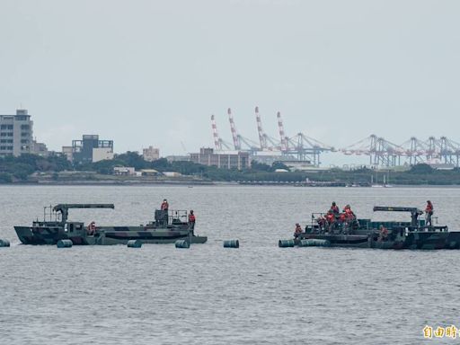 顧立雄視導關指部有玄機 漢光演習傳再放汽油桶練淡水河「阻絕鏈」 - 自由軍武頻道