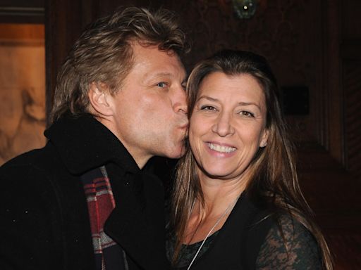 Luego de que Jon Bon Jovi reconociera que no fue “un santo” en su matrimonio, su esposa no estuvo presente en la presentación de su serie documental