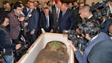 15年前被走私美國⋯埃及追回2700年歷史「綠色石棺蓋」