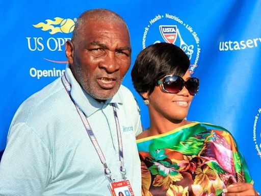 Venus & Serena Williams' Dad's Years-Long Divorce Case Suddenly Dismissed