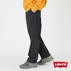 Levis 男款 微正裝卡其直筒休閒褲 / 彈性布料 簡約黑