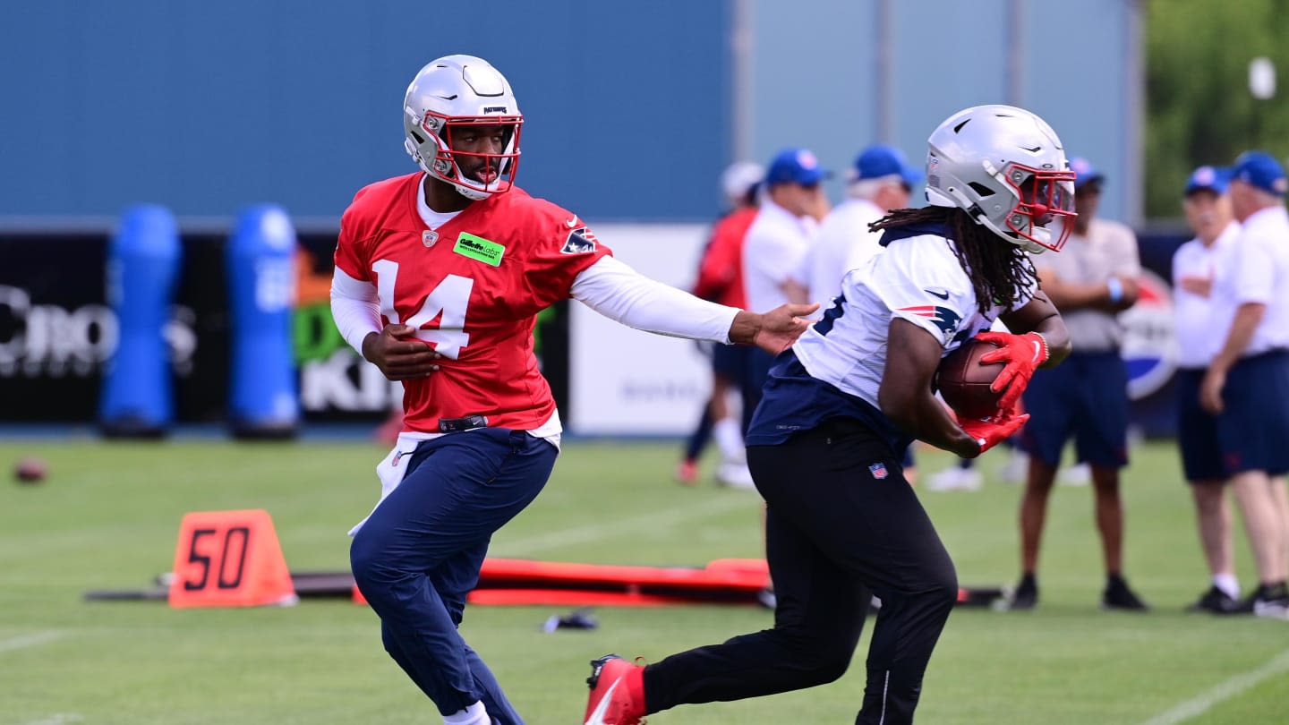 Former Patriots QB Calls Jacoby Brissett 'Perfect Mentor' for Maye