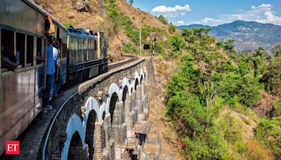 Kalka Shimla Express: 6 reasons why you should travel on this train at least once - Scenic beauty