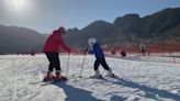 北海道滑雪驚見「人腳倒插」 警挖出女屍初判遭活埋2個月