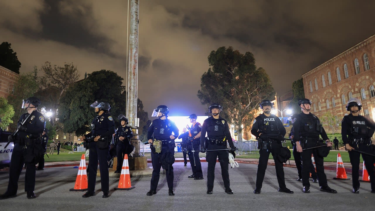 UCLA falls to anarchy after students confront anti-Israeli encampment: 'Horrific acts of violence'