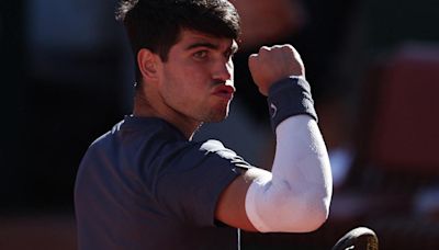 Alcaraz alcanza su primera final en Roland Garros tras una enorme batalla a 5 sets ante Sinner