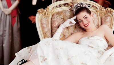 Anne Hathaway Teases The Princess Diaries 3, Comments on Devil Wears Prada 2 Potential