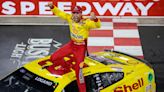 NASCAR fight: Ricky Stenhouse Jr. punches Kyle Busch, Ford punches winning ticket | Speed Freaks