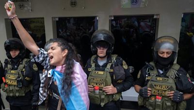 秘魯將跨性別者歸類為精神病患者 LGBTQ+團體抗議