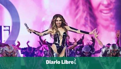 Thalía celebra su actuación en los Latin Amas con nuevo álbum "A mucha honra"