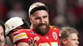 Chiefs sign All-Pro tight end Travis Kelce to a 2-year extension through the 2027 season