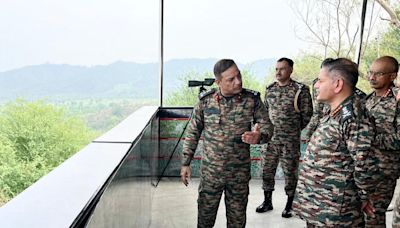 Army chief visits forward areas of Poonch; reviews operational preparedness along LoC in J&K