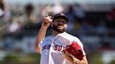 Inside the Red Sox trainer’s room with Lucas Giolito and Liam Hendriks